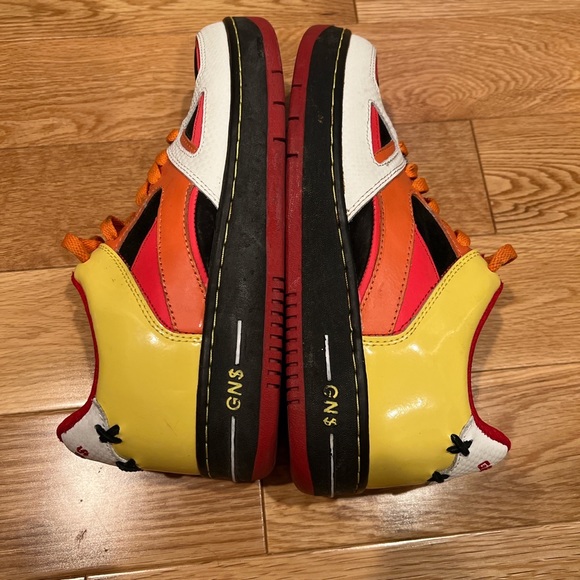 Rare GREEDY GENIUS sneaker - Picture 1 of 5